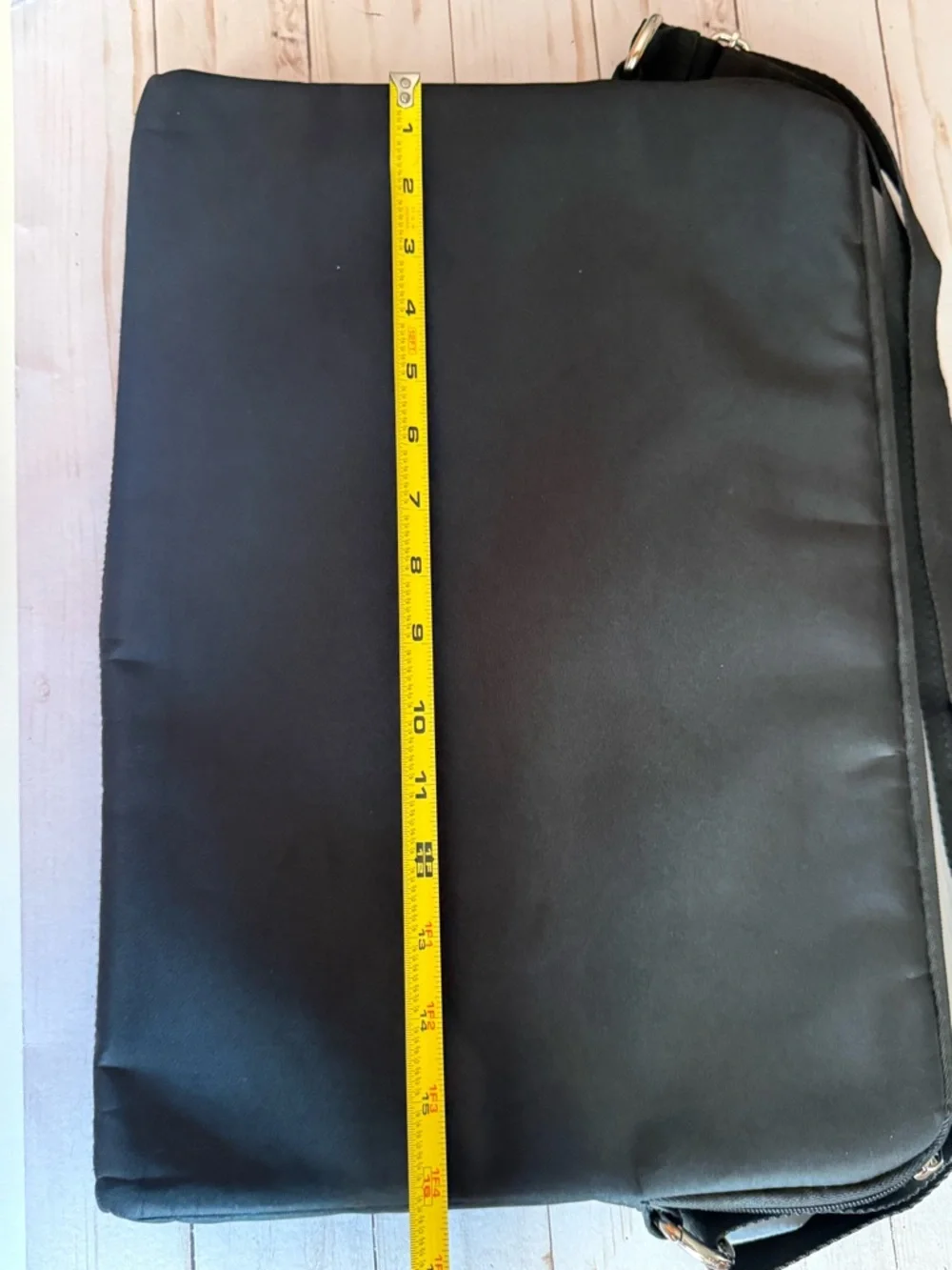 Wenger Swissgear MAYA 16 Inch Laptop Padded Sleeve Bag Removable Strap